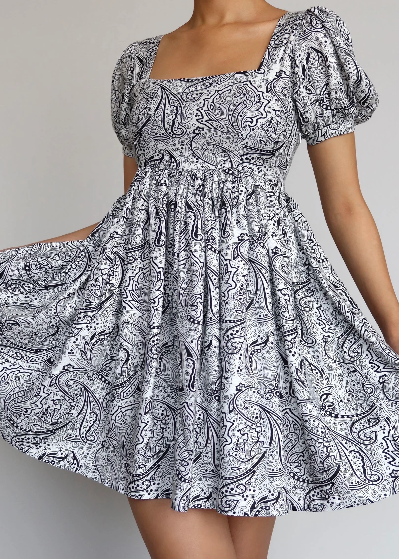 Patterned Flare Dress - Image 5